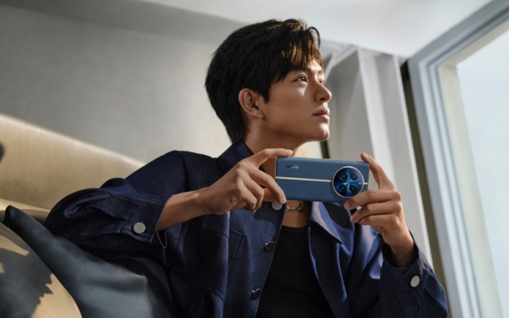 Αυτή είναι η Supreme έκδοση του Realme 12&nbsp;Pro